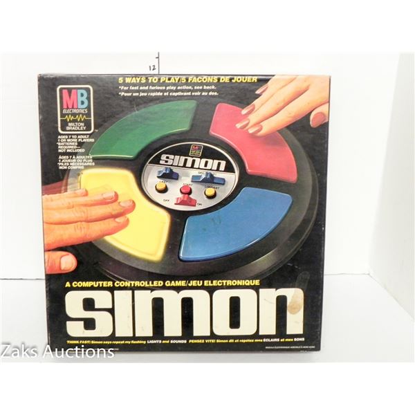 1980S MILTON BRADLEY ELECTRONICS SIMON GAME (IN BOX)