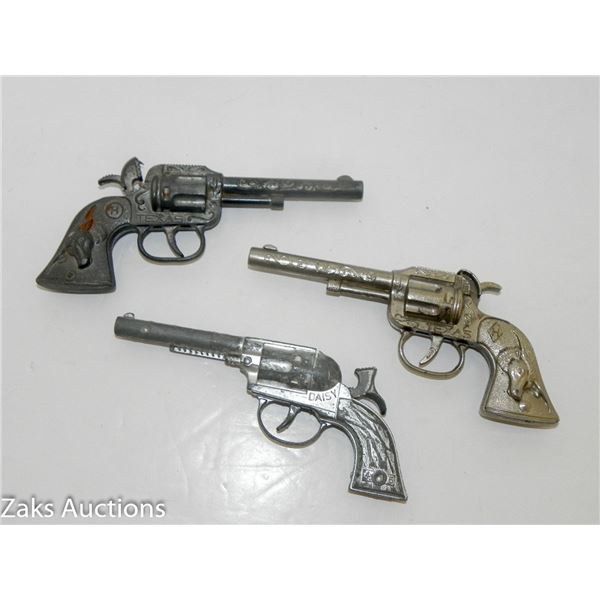 LOT OF 3 VINTAGE TOYS REVOLVER GUNS