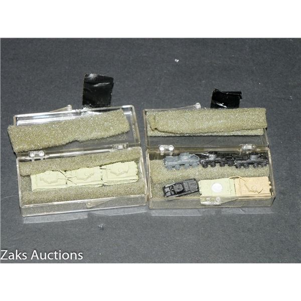 LOT 2 WWII 1/285 SCALE DIE CAST MICRO ARMOR TANKS