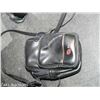 Image 2 : LOT OF VINTAGE CAMERAS AND BAG