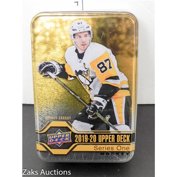 TIN OF MISC PACKS OF HOCKEY CARDS LOT 2