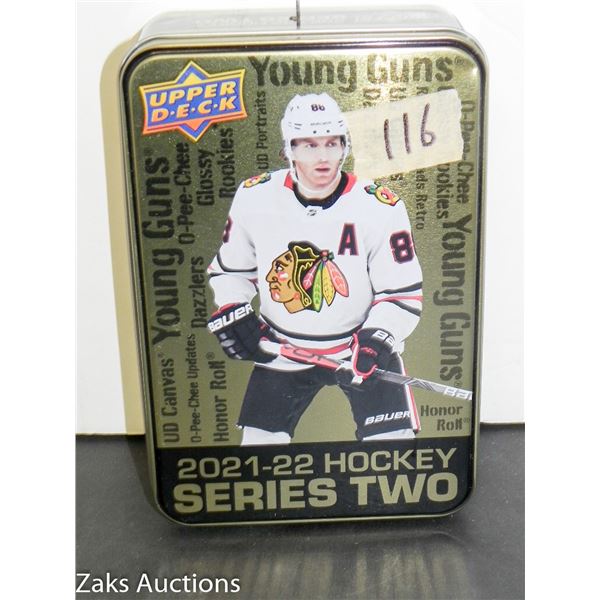 TIN OF MISC PACKS OF HOCKEY CARDS LOT 3