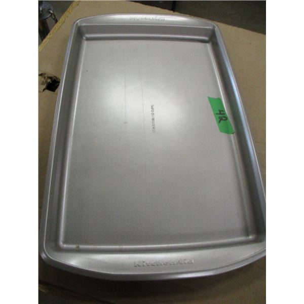 17" X 11" BAKING SHEET