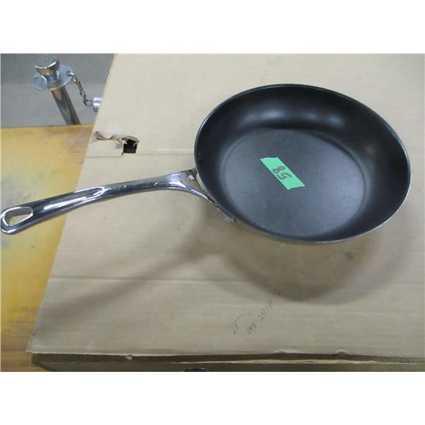 NEW:  PRINCESS HOUSE 10" FRYING PAN