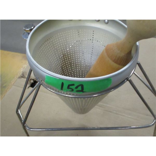 PITTER C/W STAND & ROLLER