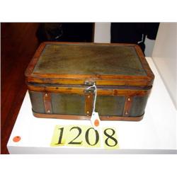 LUNCHBOX/GARDENER (LARGE)