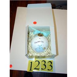 ORNAMENT/BABY BUNDLE BLUE