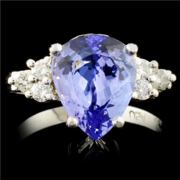 14K Gold 3.27ct Tanzanite & 0.22ctw Diamond Ring