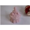 Image 6 : Pink Milk Glass Trinket Lady, (3) Vintage Spaghetti Glass Santa Banks