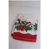 Image 5 : (4) Christmas Tablecloths, Table Runner