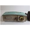Image 2 : (2) Vintage Radios - Untested