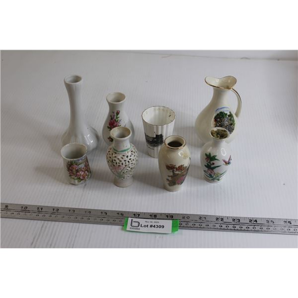 (8) Decorative Small Vases