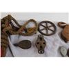 Image 3 : Assorted Pulleys, Block and Tackle