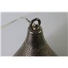 Image 3 : Hanging Metal Lamp - Woven Basket
