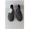 Image 2 : Pair of Gray Shoes, Calvin Klein, Size 9.5