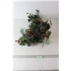 Image 1 : * Christmas Greenery Wall Hanging