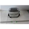 Image 1 : Proctor-Silex 2 Slice Toaster - Works