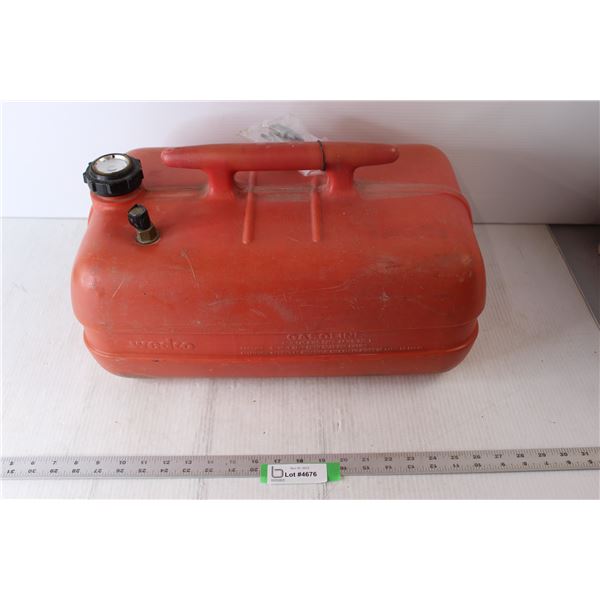 Marine Gas Tank With Fittings