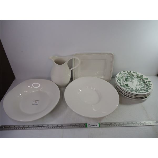 Large Lot of Assorted Made in Italy Dinnerware
