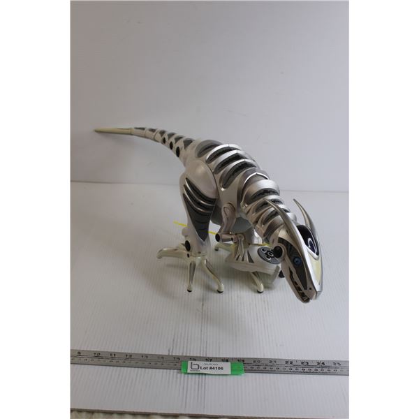 Robo-Raptor Spike Toy with Remote