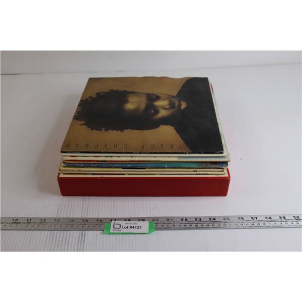 (8) Vinyl Records - Tracy Chapman, Christmas Music