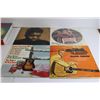 Image 2 : (8) Vinyl Records - Tracy Chapman, Christmas Music