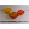 Image 1 : (3) Tupperware Containers