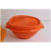 Image 4 : (3) Tupperware Containers