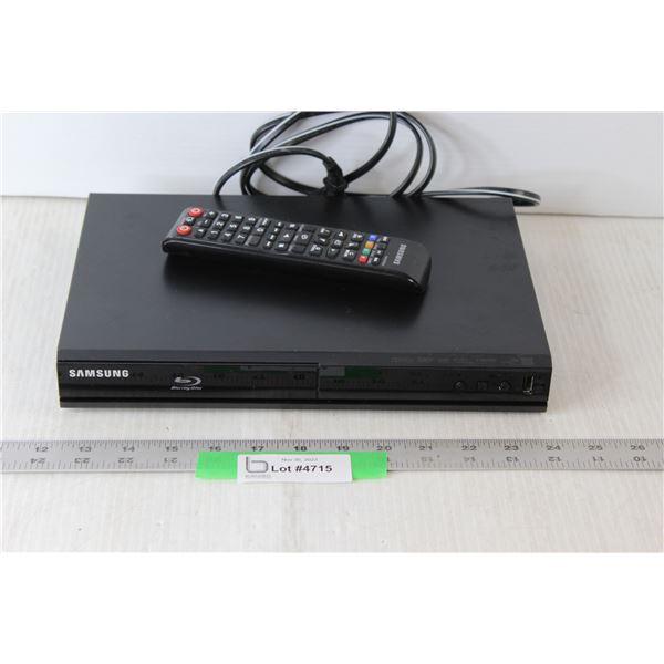 Samsung DVD & Blu-Ray Player w/Remote (Tested, Powers On)