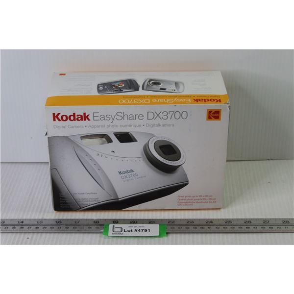 Kodak Easy Share DX3700 Digital Camera (NIB)
