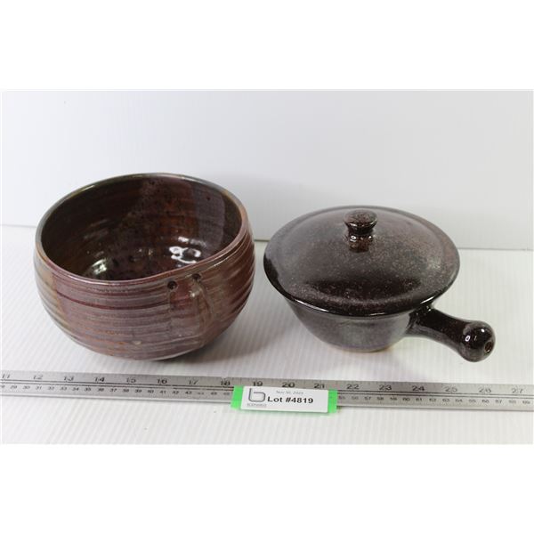 Pottery Bowl - Stoneware Pot w/Lid