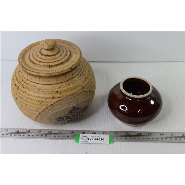 Pottery Cookie Jar - Stoneware Dish
