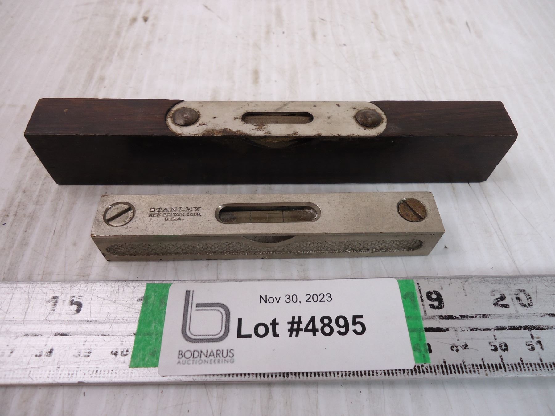 4 Inch Level Antique Stanley 4 Inch Machinist Level and Vintage Wood Level ...