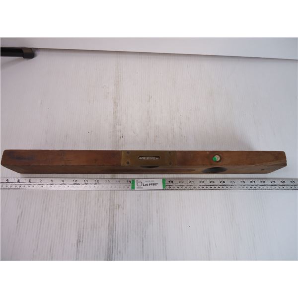 Vintage Stanley Carpenter Level-24 inch