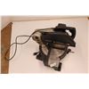 Image 1 : * Black & Decker 10" Power Miter Saw - Works