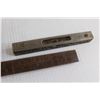 Image 4 : Carpenter Level, Cast Iron Stanley Level