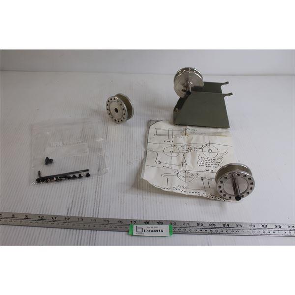 Machinists' Leveling Device