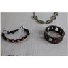 Image 6 : Costume Jewelry - Necklaces, Bracelets, Ring