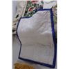 Image 4 : (15+) Assorted Cloth - Tablecloth, Crochet, Placemat, Pot Holders