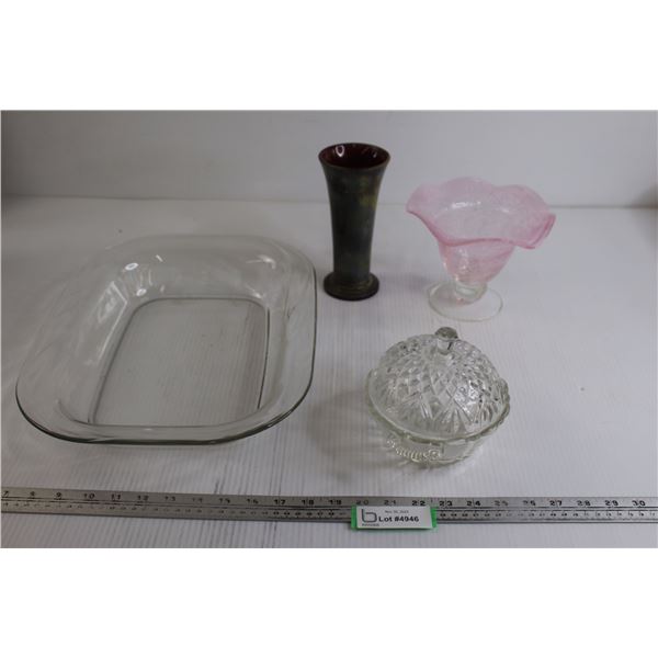 Glass Baking Dish, (2) Candy Dishes, Vase