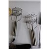 Image 4 : (2) Mashers, (3) Ladles, Barbecue Tongs, Trigger Scoop