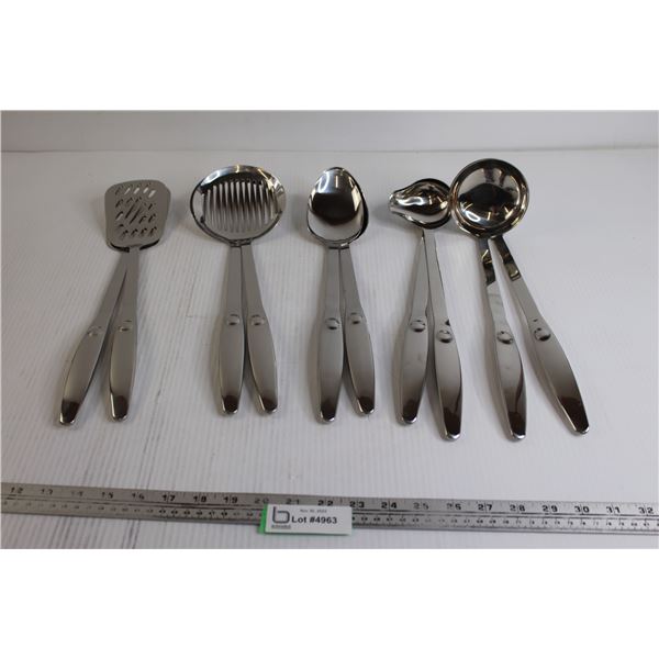 (10) Kitchen Utensils - Ladles, Flippers, Slotted Spoons, etc.