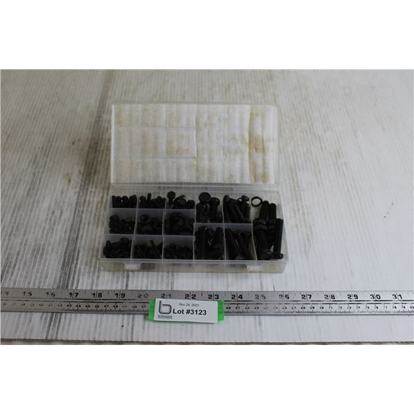 Power Fist 240 pc Bolt Nut Kit