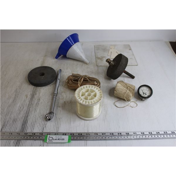 Twine, Women's Washroom Sign, Misc.