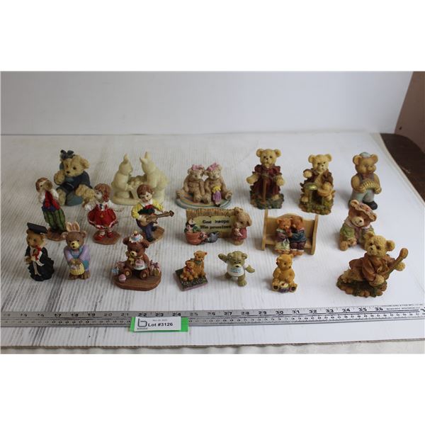 (19) Figurines - Bears, Zeddy (Zellers), Children