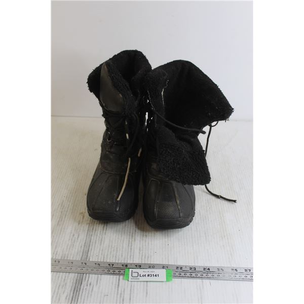 Pair of Joe Superstore Winter Boots - Size Unknown