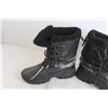 Image 2 : Pair of Joe Superstore Winter Boots - Size Unknown