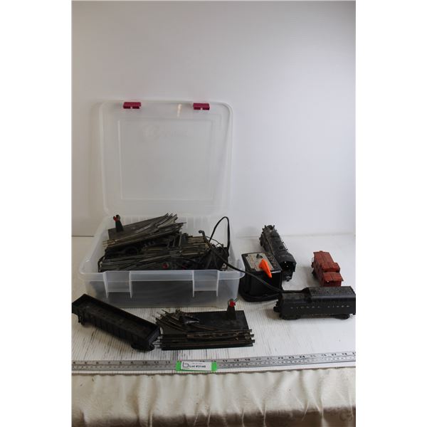 Lionel Toy Train Railway Set - Train Pieces, (15+) Tracks