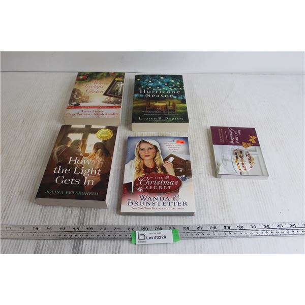 (5) Books - Easy Holiday Entertaining, The Christmas Secret