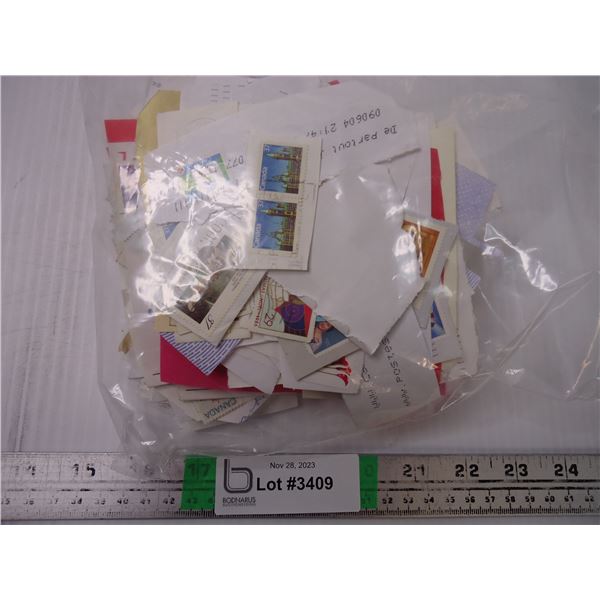 Large Assortment of Canadian Stamps